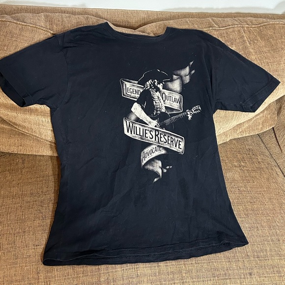Willie Nelson- Willie’s reserve Tshirt - Picture 1 of 2